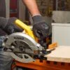 DEWALT DWE560-B5 220V 184mm Compact Circular Saw 1350W - Image 4